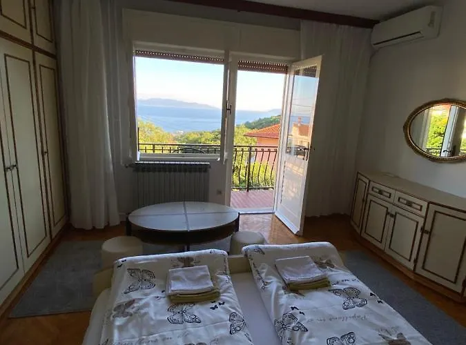 Zdenka Pobri Apartment Opatija